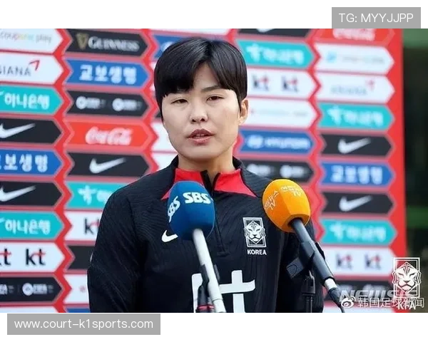 韩国女足球星池笑然：崭露头角的足球新星与未来之星
